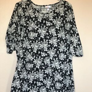 LuLaRoe Large black grey rose Irma